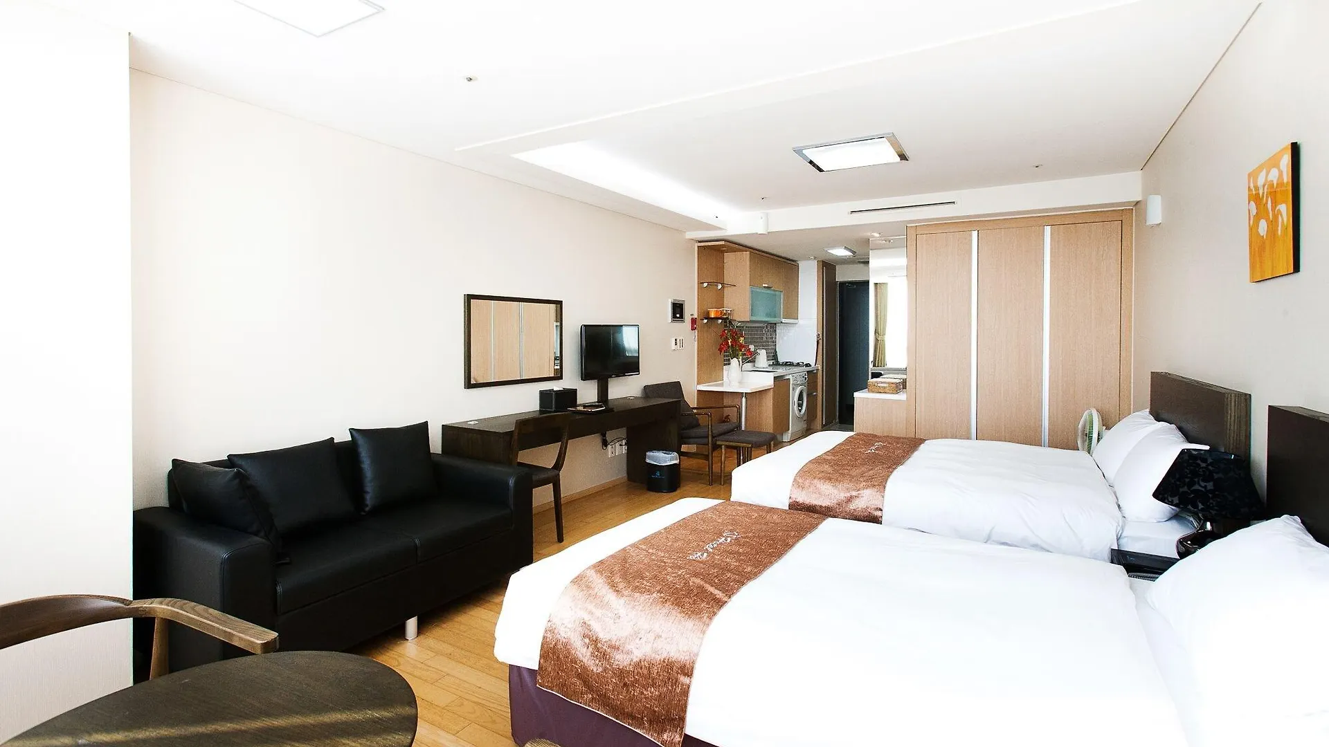 Hotel Hu Incheon Airport 4*,  South Korea