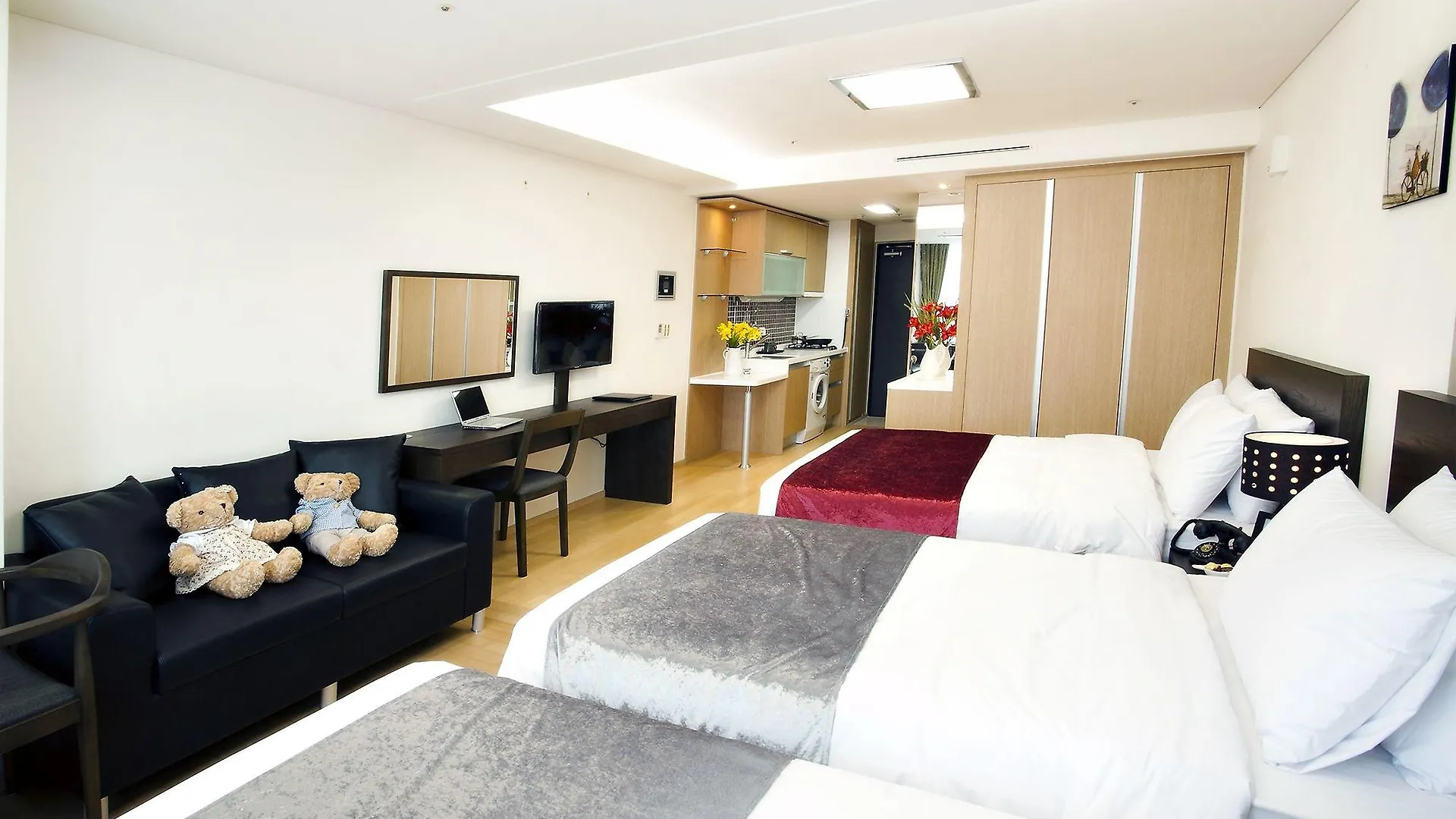 Hotel Hu Incheon Airport 4*,