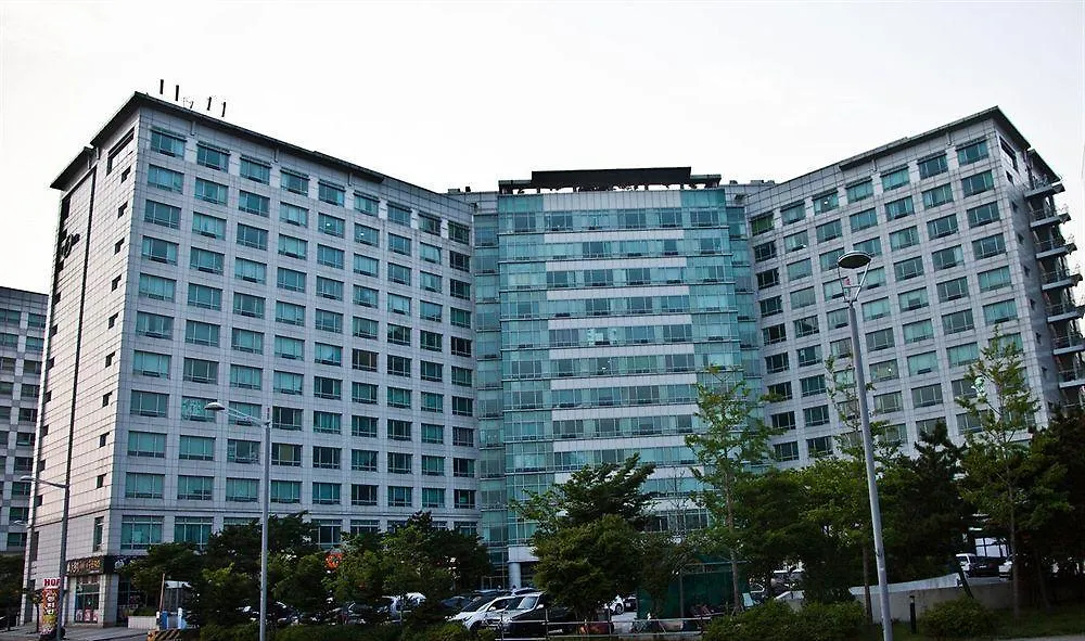 Hotel Hu Incheon Airport 4*,
