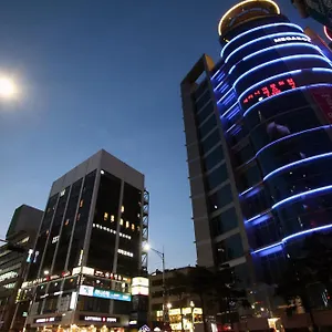 Kstar Metro 호텔