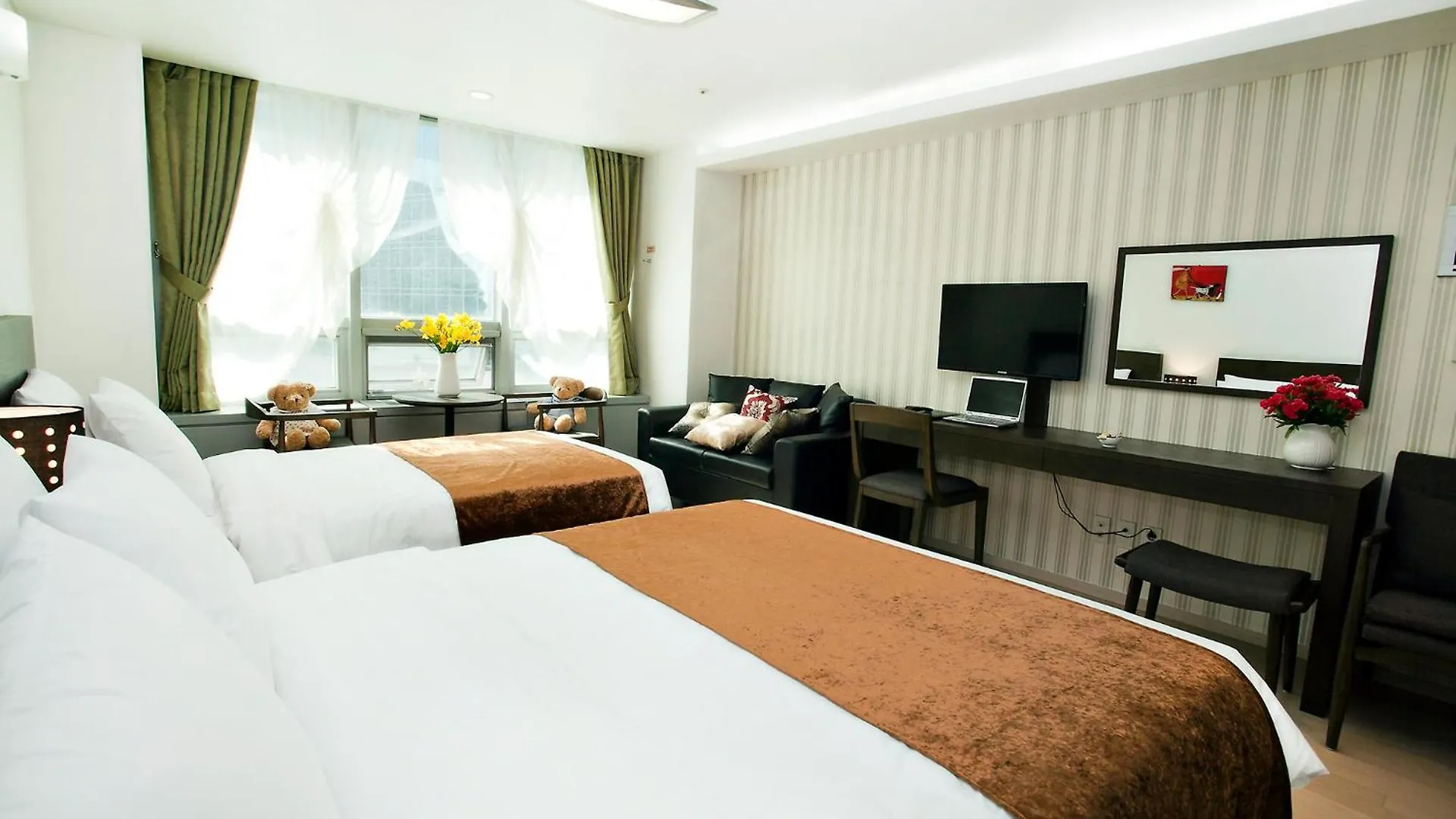 Hotel Hu Incheon Airport 4*,  South Korea