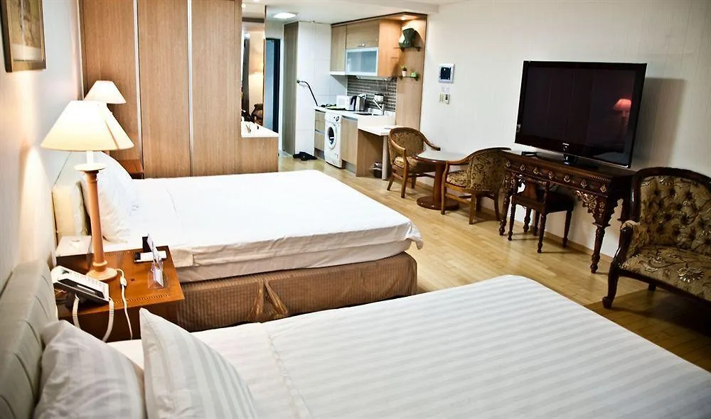 Hotel Hu Incheon Airport 4*,  Korsel